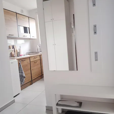 Mieszkanie Turkus W Gnieznie Διαμέρισμα