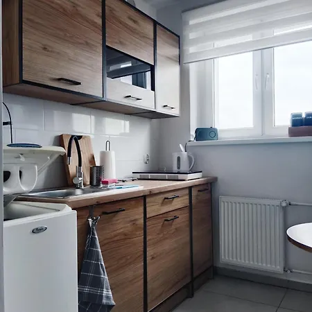 アパート Mieszkanie Turkus W Gnieznie グニェズノ